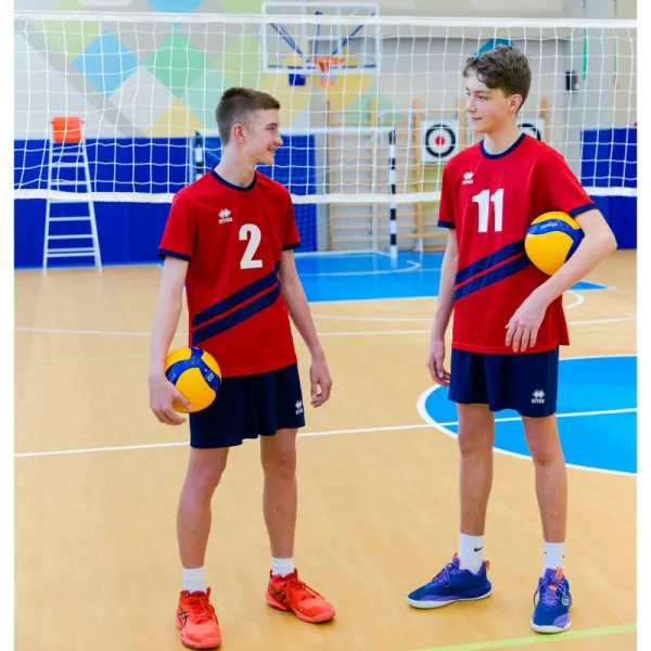 Сетка волейбол Д=4,0 мм яч. 100*100 чёрный Размер 1,0 * 9,5 м обш. с 4-х ст., верх/низ лента 7 см ПП за 9&nbsp;900 ₽ в Чебоксарах